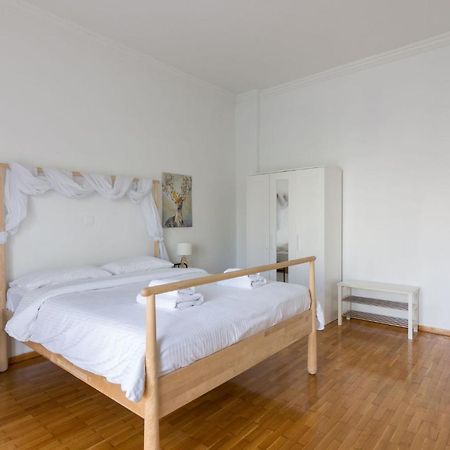 Classic Apartment For 4 People A Athens Luaran gambar